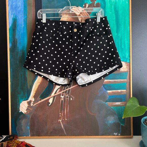 H&M Black and White Polka Dot High Waist Shorts 10 - Picture 2 of 15